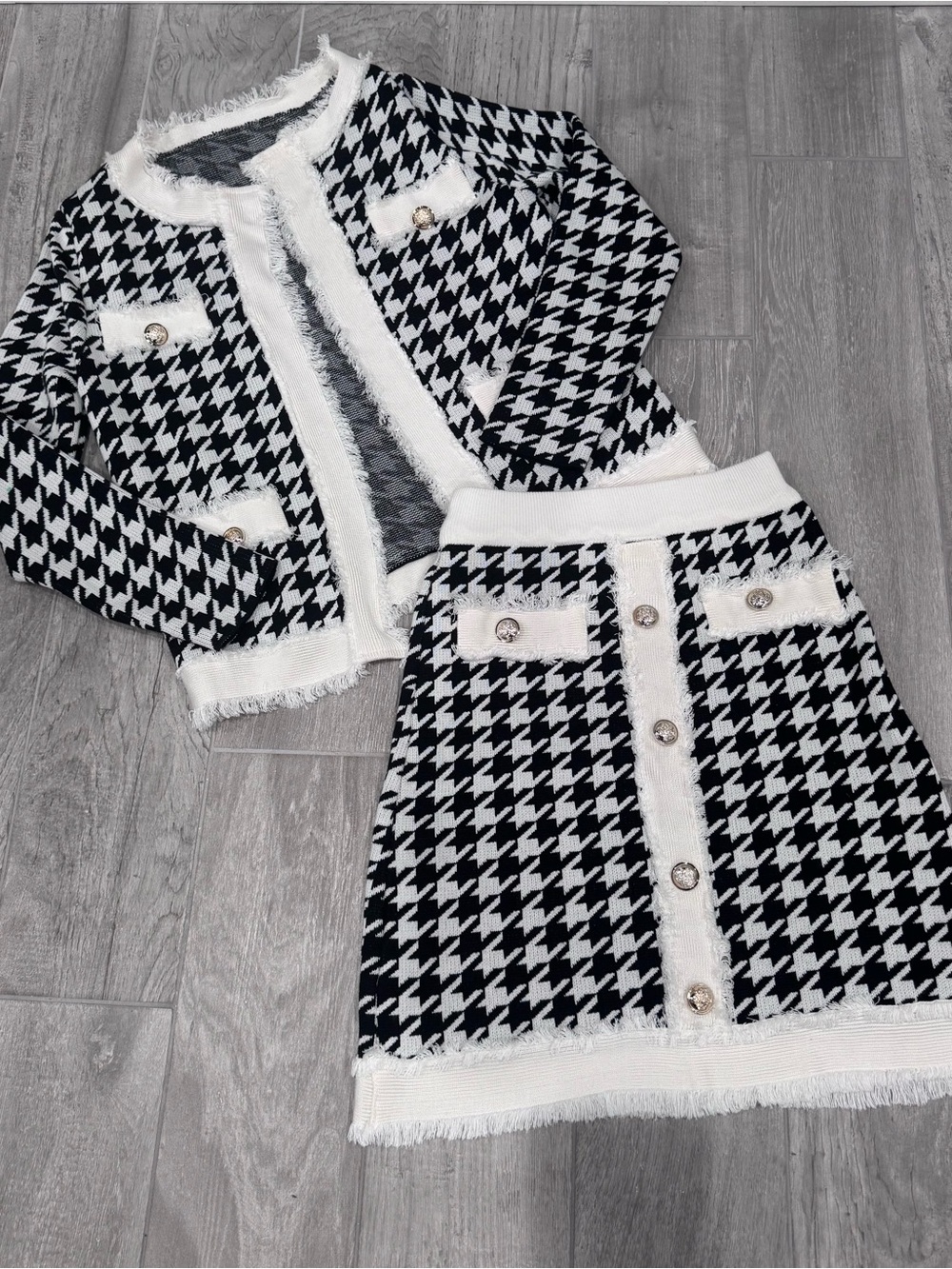 Houndstooth Tweed Skirt & Jacket Set - Black & White